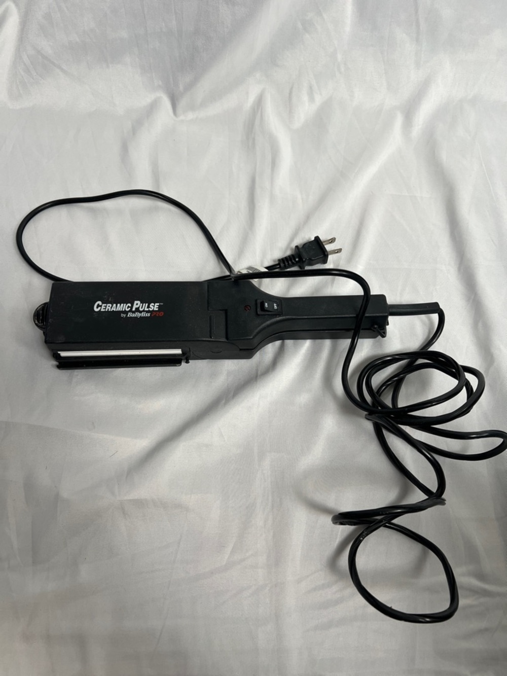 BaByliss Ceramic Pulse Hair Straightener - Black